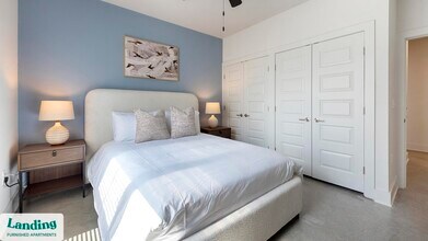 404 W 26th St, Unit 8109 in Charlotte, NC - Foto de edificio - Building Photo