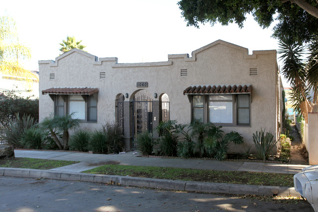 1060 Newport Ave in Long Beach, CA - Building Photo - Building Photo