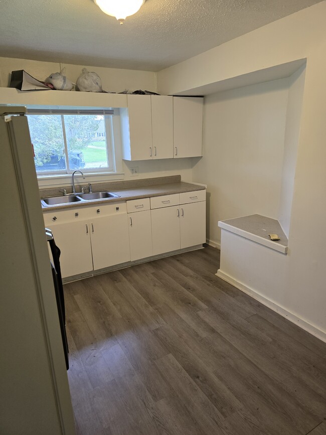 property at 5613 Campbell St