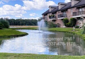 888 S Kenilworth Pkwy in Baton Rouge, LA - Building Photo