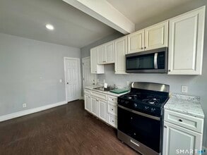 127 Caroline St in Bridgeport, CT - Building Photo - Building Photo