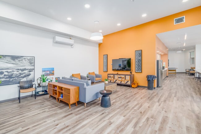 Main St Plaza in Roseville, CA - Building Photo - Building Photo