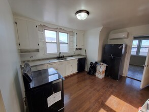 5132 W Parker Ave in Chicago, IL - Building Photo - Building Photo