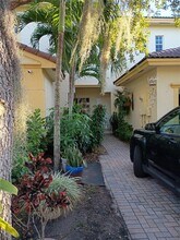 13274 SW 142nd Terrace in Miami, FL - Building Photo - Building Photo