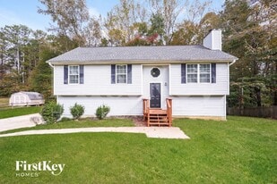 73 Pine Shadows Ct in Dallas, GA - Building Photo