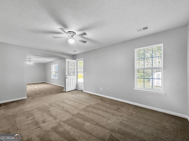 261 Augusta Woods Dr in Villa Rica, GA - Building Photo - Building Photo
