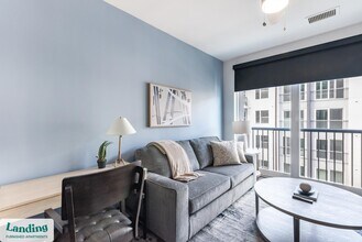 480 N Orange Ave, Unit 513.1411636 in Orlando, FL - Building Photo - Building Photo