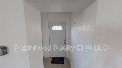 756 1/2 Maple St in Elko, NV - Foto de edificio - Building Photo