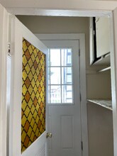 76 Walnut St in East Providence, RI - Foto de edificio - Building Photo