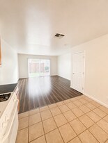 1112 Evelyn Ln in Sacramento, CA - Building Photo