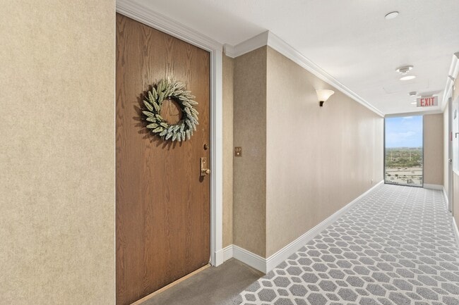 14 Greenway Plz in Houston, TX - Building Photo - Building Photo