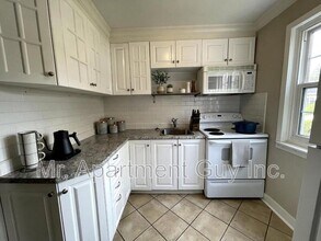 97 Wood St in Kitchener, ON - Building Photo - Building Photo