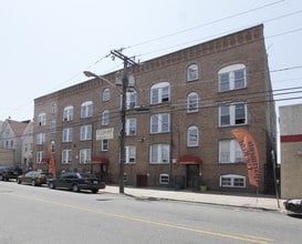 430-436 E Jersey St in Elizabeth, NJ - Building Photo - Building Photo