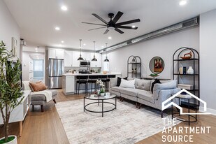 2641 W Carmen Ave, Unit 3 in Chicago, IL - Building Photo