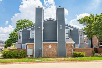 Woodwind Irving in Irving, TX - Building Photo - Building Photo