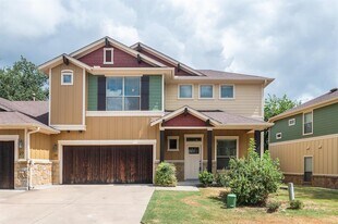 6708 Menchaca Rd in Austin, TX - Building Photo