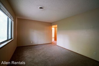 604 Yuma St in Manhattan, KS - Building Photo - Building Photo