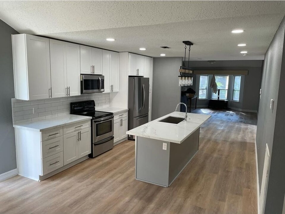 11726 Bexley Dr in Houston, TX - Building Photo