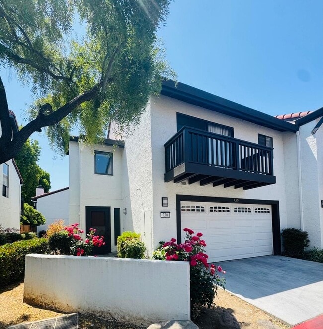 property at 730 Williamsburg Way