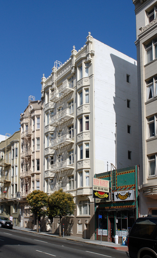 Bush Tower Apartments in San Francisco, CA - Foto de edificio - Building Photo