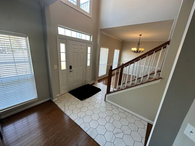 2402 Brookstone Pl in Mount Juliet, TN - Foto de edificio - Building Photo