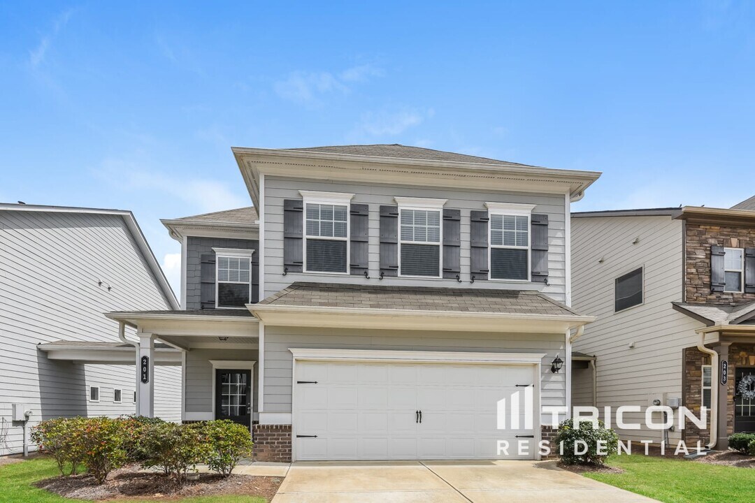 201 Bryon Ln in Acworth, GA - Building Photo