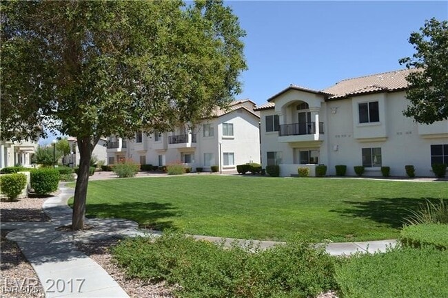 4810 Grey Wolf Ln in Las Vegas, NV - Building Photo - Building Photo