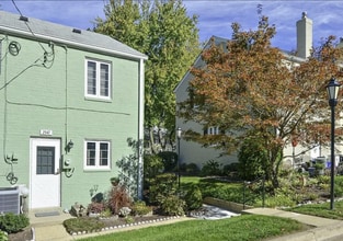 2547 Holman Ave in Silver Spring, MD - Building Photo - Building Photo
