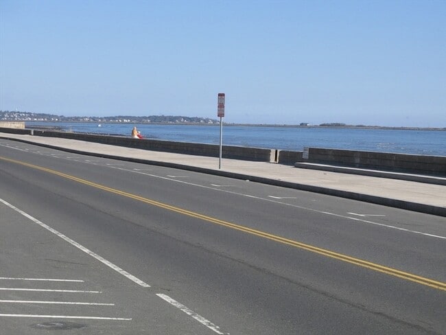 647 Revere Beach Blvd in Revere, MA - Foto de edificio - Building Photo