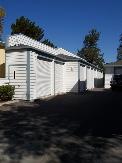 3261 Ash St in Palo Alto, CA - Foto de edificio - Building Photo