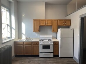 212 N 8th St in Manitowoc, WI - Building Photo - Building Photo