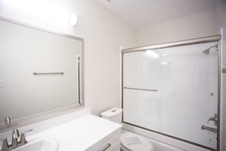 Tarzana Springs in Tarzana, CA - Building Photo - Interior Photo