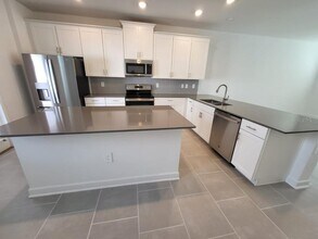 11239 Listening Dr in Orlando, FL - Building Photo - Building Photo