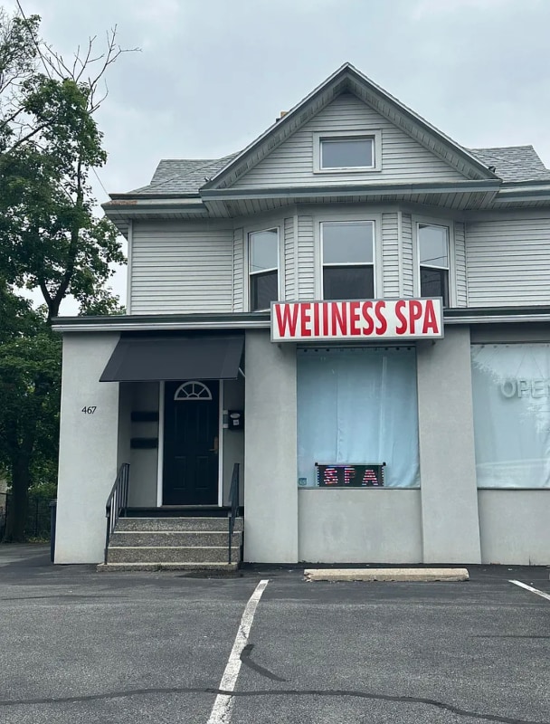 467 Troy-Schenectady Rd