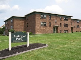 Huntington Park Apartments in Rochester, NY - Building Photo