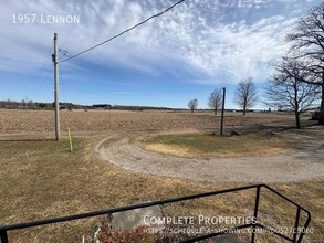1957 Lennon Rd in Puslinch, ON - Building Photo - Building Photo