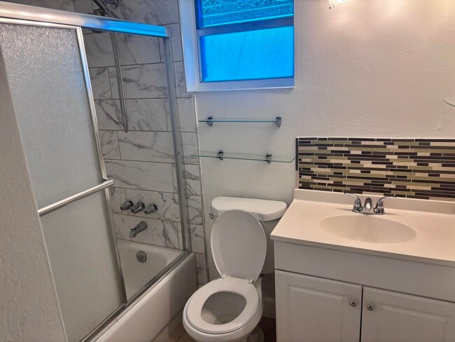 2213 NE 1st Ct in Boynton Beach, FL - Building Photo - Building Photo