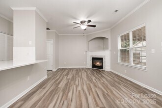 10974 Heritage Green Dr in Cornelius, NC - Building Photo - Building Photo