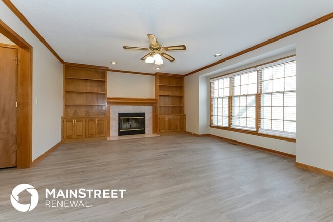 5620 Meadow View Dr in Shawnee, KS - Foto de edificio - Building Photo