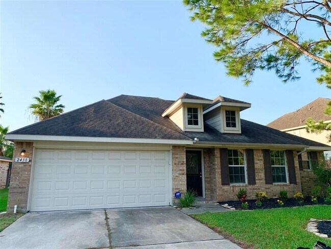 property at 2438 Ranch Hollow Ct