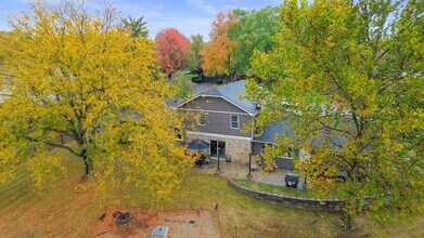 733 E Greyhound Pass in Carmel, IN - Building Photo - Building Photo