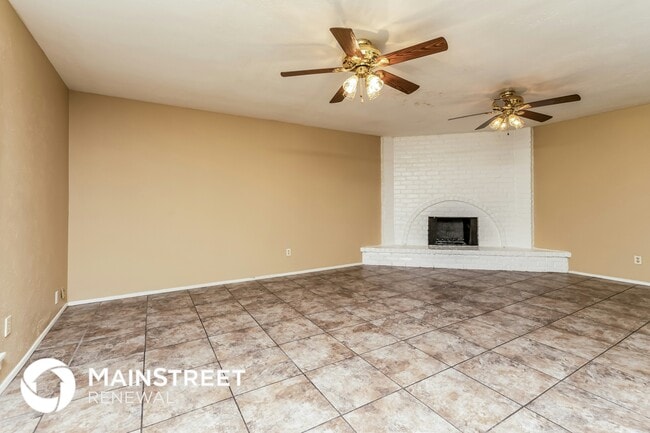 7106 Flameleaf Pl, Unit 7107-A in Dallas, TX - Building Photo - Building Photo