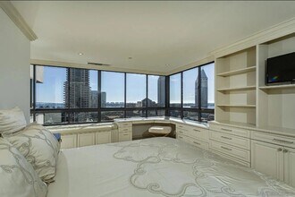 700 Front St, Unit 1004 in San Diego, CA - Building Photo - Building Photo