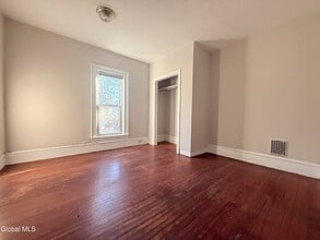 31 Union St in Glens Falls, NY - Building Photo - Building Photo