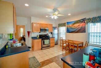 201 Hillside St in Boston, MA - Foto de edificio - Building Photo