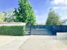 4735 Adam Rd in Simi Valley, CA - Building Photo