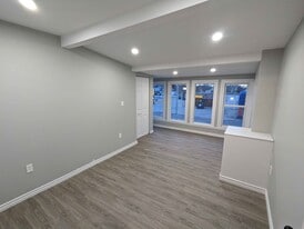 282 Pillette Rd in Windsor, ON - Building Photo