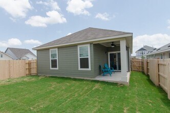 6056 Urbano Bnd in Round Rock, TX - Building Photo - Building Photo