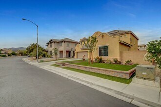 5642 Breckenridge St in North Las Vegas, NV - Building Photo - Building Photo
