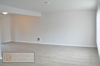 2725 Maywood Dr in Forest Grove, OR - Building Photo - Building Photo